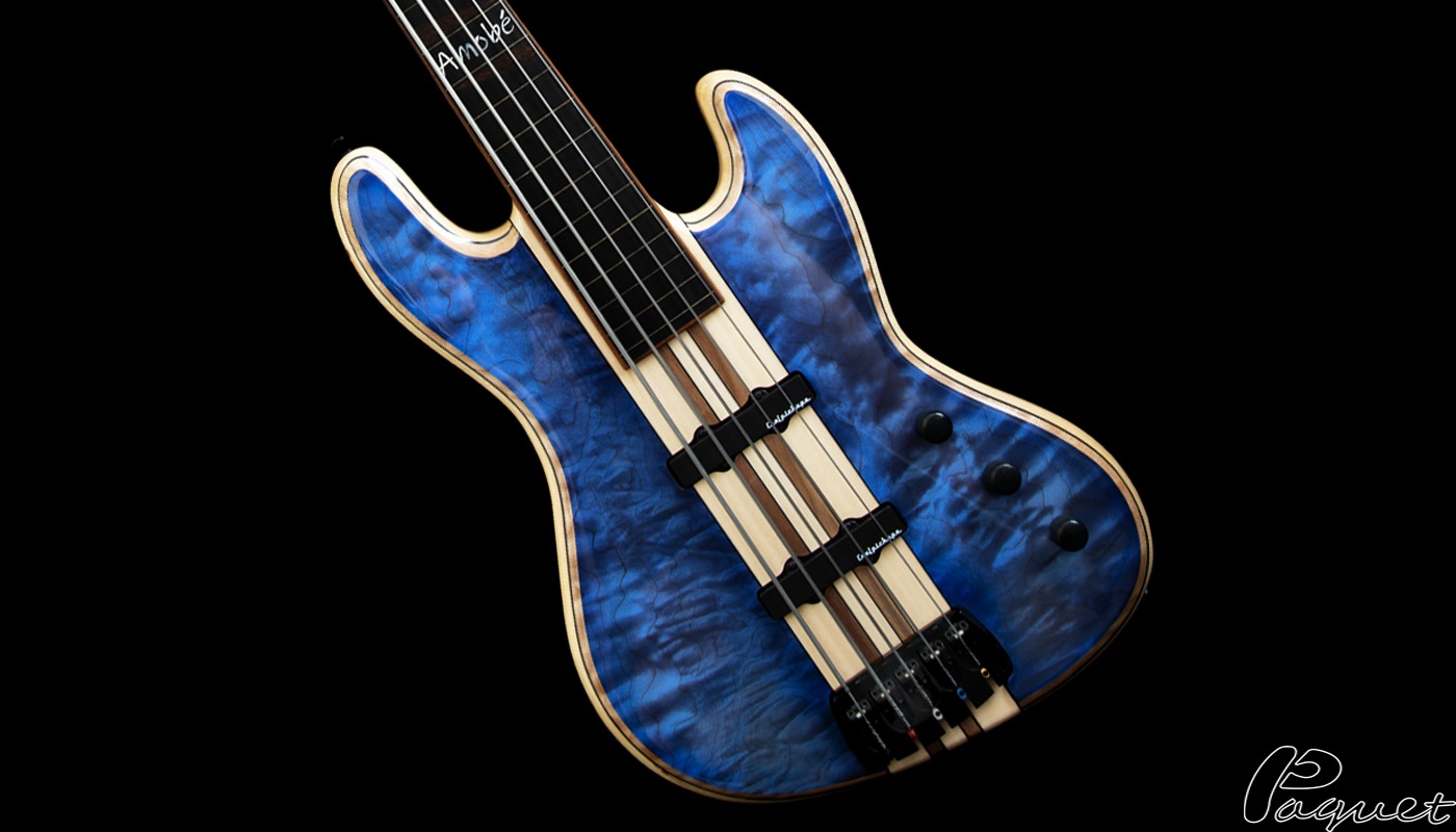 Basse bleue 3